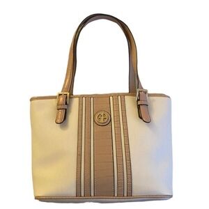 Bag by Gianni Bernini!  It's classy and classic!  Brand new!​​​​